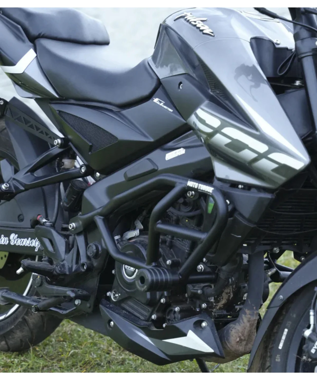 Moto Torque Pulsar NS200 for Crash Guard - Black - Image 2