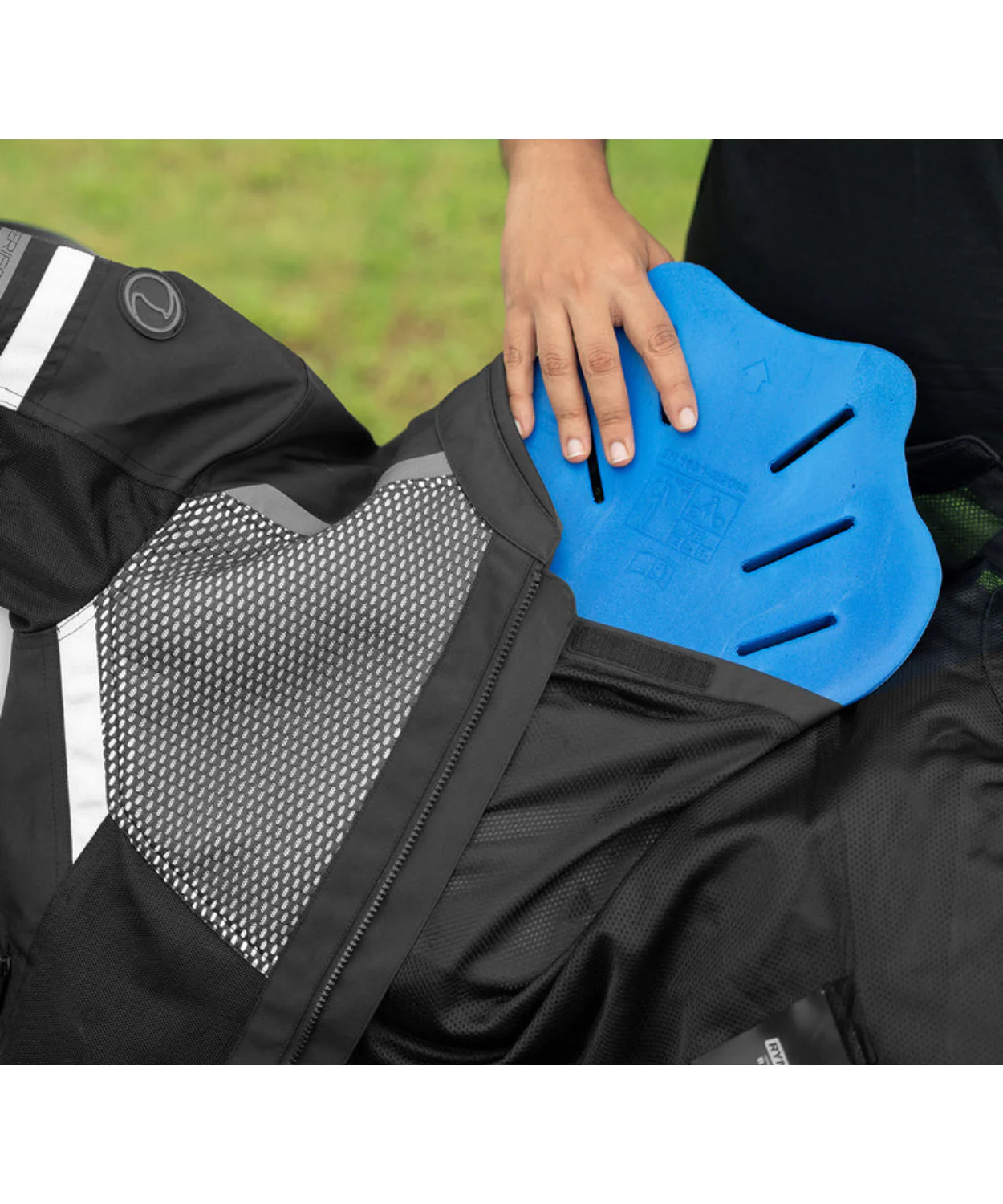 Rynox Helium GT3 Jacket - Black White - Image 6